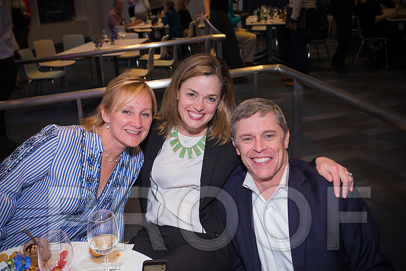 1LOU4064