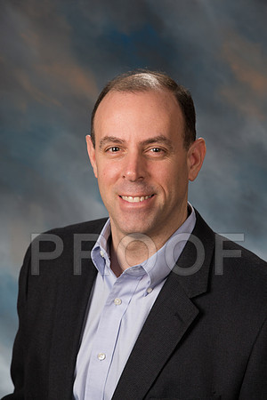Headshots1LOU8334